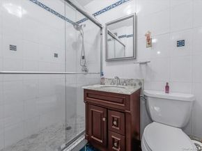 241-20 Northern Boulevard 6M, Little Neck NY 11362