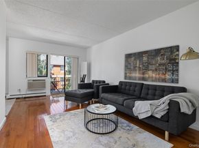 7111 Sutton Place 3, Fresh Meadows NY 11365