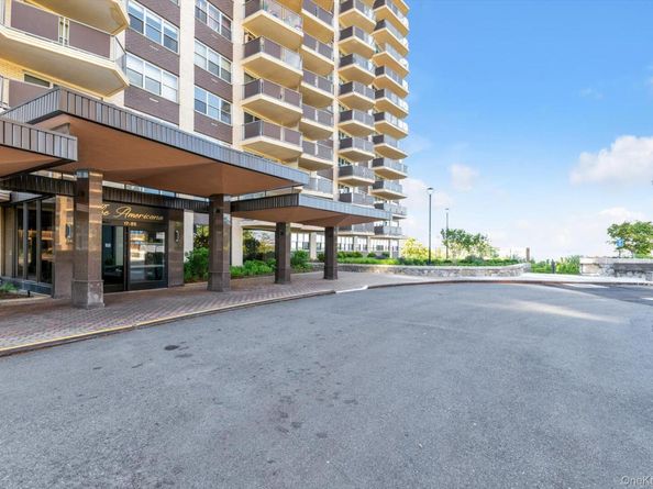 17-85 215 Street 1 L, Bayside NY 11360