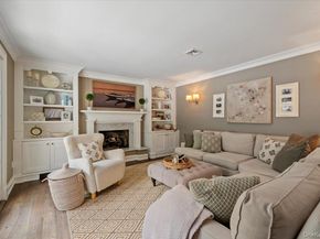 8 Rochelle Lane, Northport NY 11768