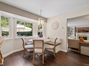 8 Rochelle Lane, Northport NY 11768
