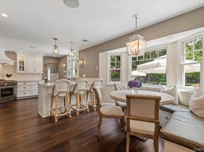 8 Rochelle Lane, Northport NY 11768