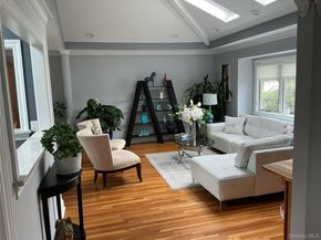 909 Berkshire Drive, Westbury NY 11590