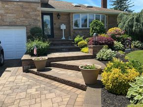 909 Berkshire Drive, Westbury NY 11590