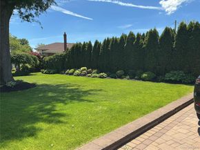 909 Berkshire Drive, Westbury NY 11590