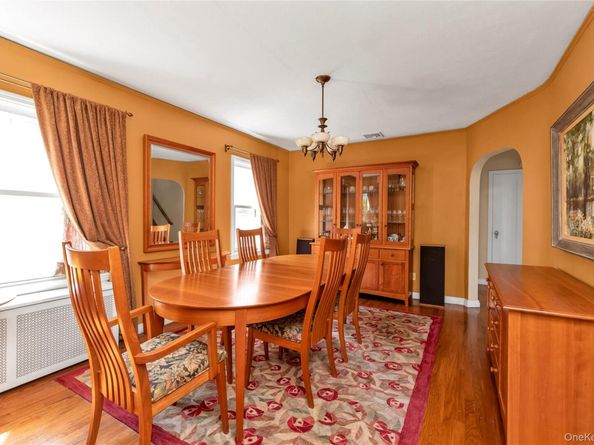 1602 Imperial Avenue, New Hyde Park NY 11040
