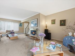 16 Seaway Drive, Copiague NY 11726