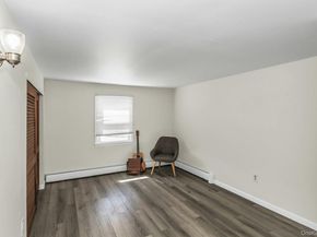 5 Diane Place, Bay Shore NY 11706