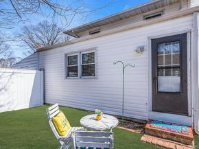 5 Diane Place, Bay Shore NY 11706