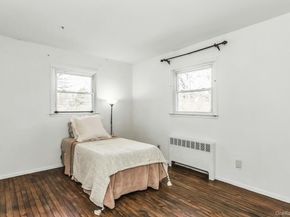 5 Diane Place, Bay Shore NY 11706