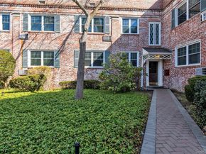 43 N Forest Avenue C23, Rockville Centre NY 11570