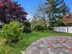 1678 Park Avenue, Merrick NY 11566