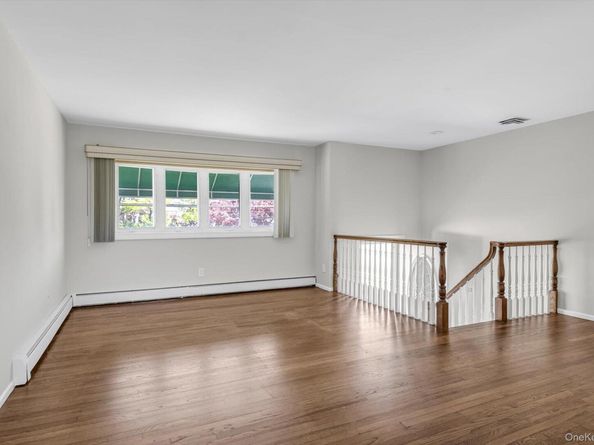 1678 Park Avenue, Merrick NY 11566