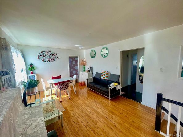 25143 71st Avenue 119B, Bellerose NY 11426