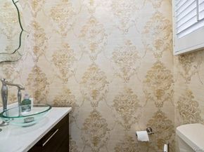 18 Herkimer Avenue, Jericho NY 11753