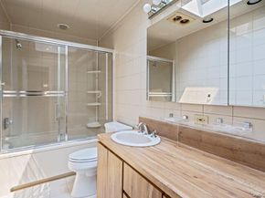 18 Herkimer Avenue, Jericho NY 11753