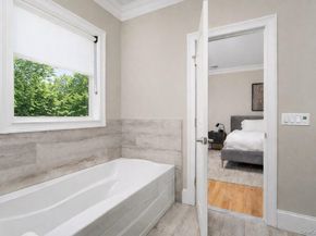 700 Gin Lane, Southold NY 11971