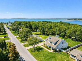 700 Gin Lane, Southold NY 11971
