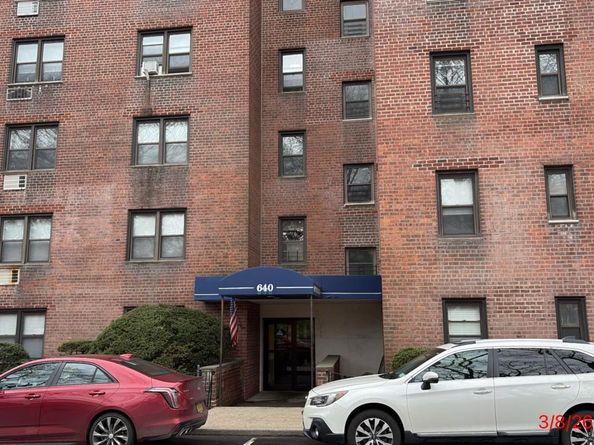 640 Pelham Road 6F, New Rochelle NY 10805