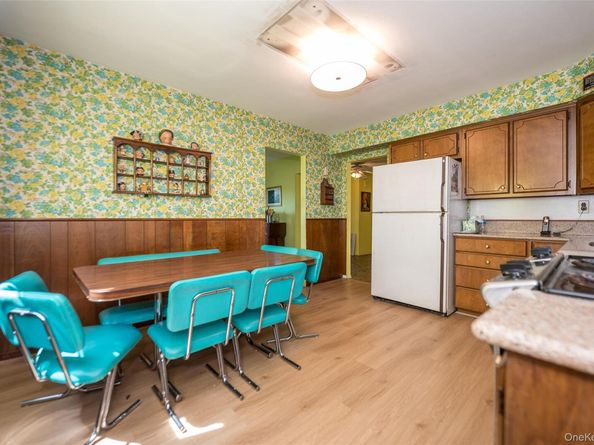 3905 Greentree Drive, Oceanside NY 11572
