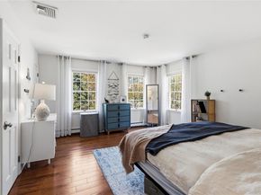 8 Dogwood Road, Stony Brook NY 11790