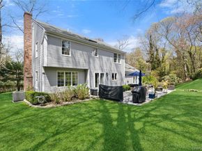 8 Dogwood Road, Stony Brook NY 11790
