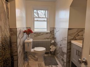 25 Crowell Street, Hempstead NY 11550