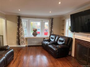 25 Crowell Street, Hempstead NY 11550