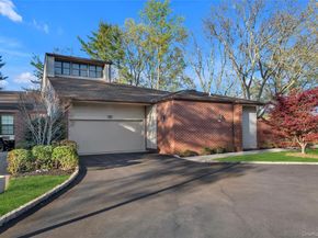 115 Eagles Crescent, Manhasset NY 11030