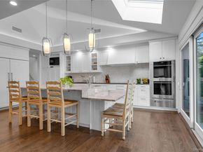 115 Eagles Crescent, Manhasset NY 11030