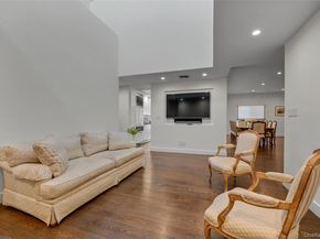 115 Eagles Crescent, Manhasset NY 11030