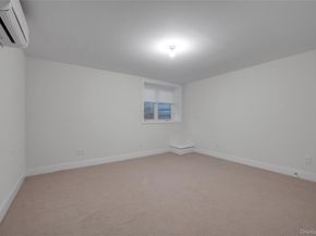 115 Eagles Crescent, Manhasset NY 11030
