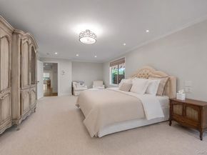 115 Eagles Crescent, Manhasset NY 11030