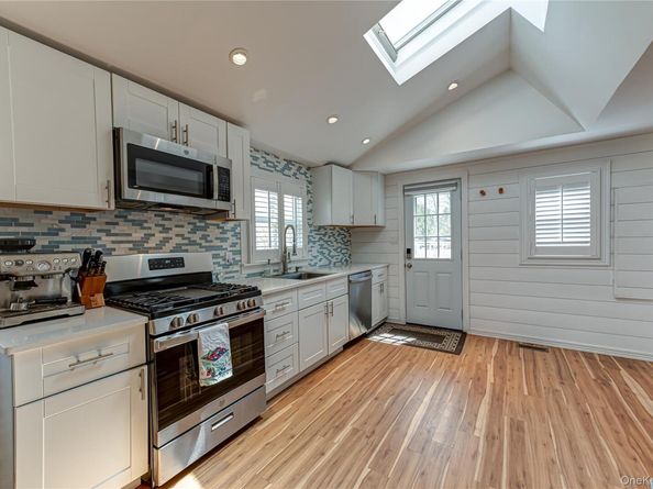 6 Longview Drive, East Quogue NY 11942