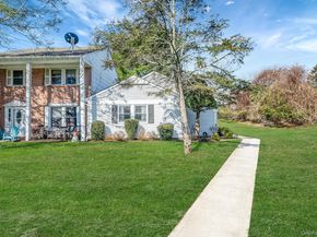 10 Gettysburg Court, Coram NY 11727
