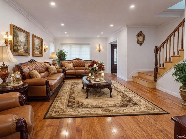 21942 141st Road, Springfield Gardens NY 11413