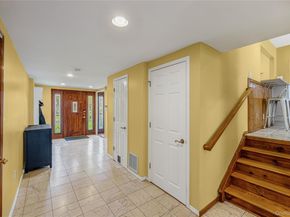 41 Robert Circle, Syosset NY 11791