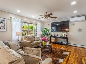 27 Stuyvesant Street, Huntington NY 11743