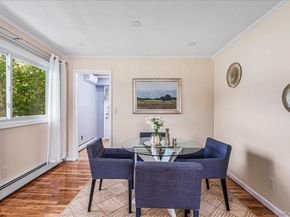 27 Stuyvesant Street, Huntington NY 11743