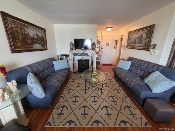 129 Beach 118th Street 5A, Rockaway Park NY 11694