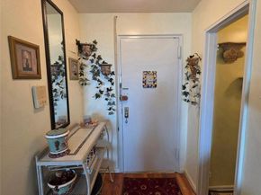129 Beach 118th Street 5A, Rockaway Park NY 11694
