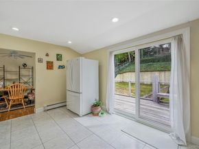 8 Gaymor Lane, Farmingville NY 11738