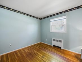 123 Foxdale Lane, Port Jefferson NY 11777