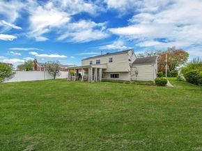 312 W 16th Street, Deer Park NY 11729