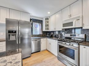 33 Albert Street, Hicksville NY 11801