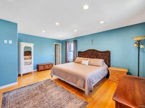 33 Albert Street, Hicksville NY 11801