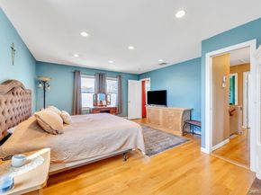 33 Albert Street, Hicksville NY 11801