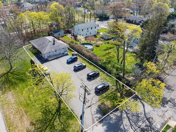 3250 Sunrise Highway, East Islip NY 11730