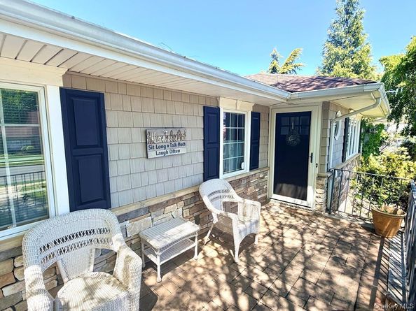 406 Jefferson Street, Franklin Square NY 11010