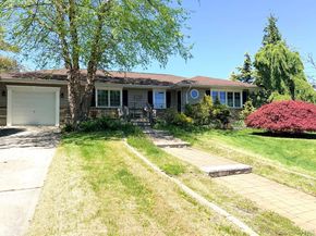 406 Jefferson Street, Franklin Square NY 11010